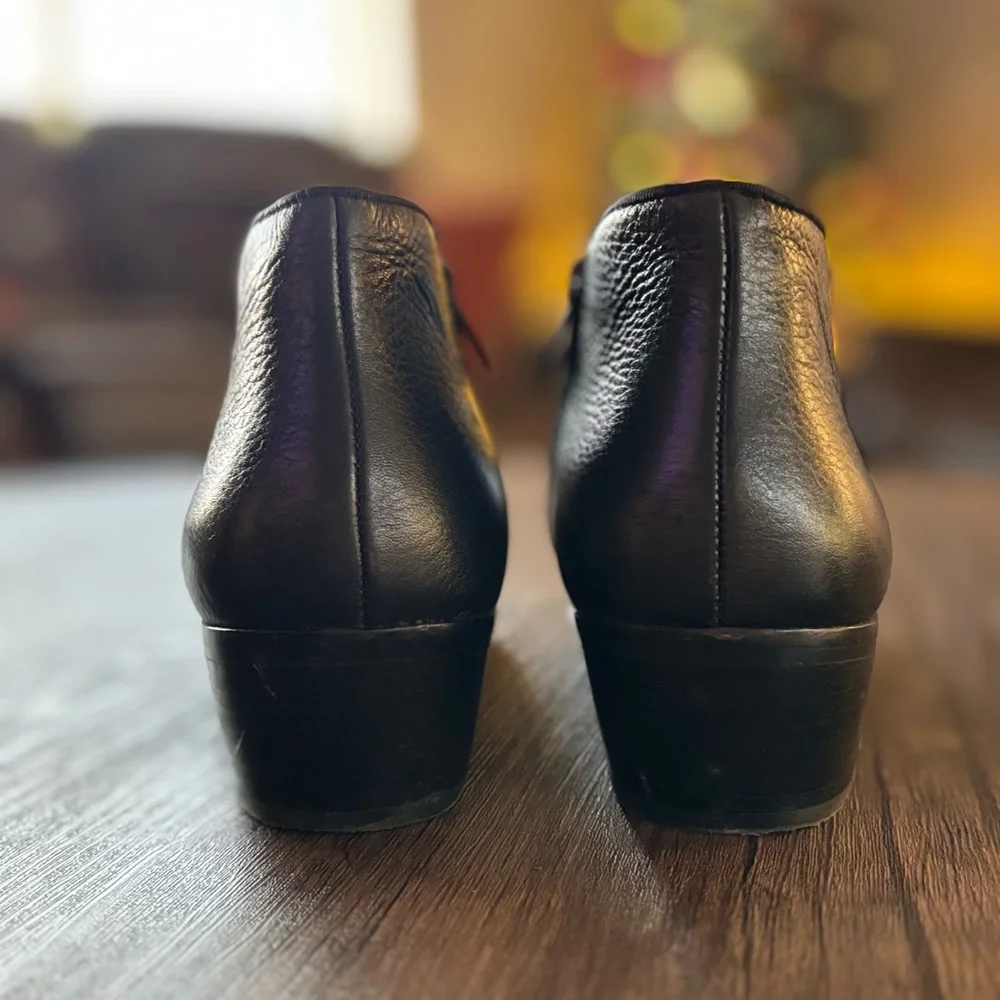 Sam Edelman Petty Ankle Bootie in black leather size 11 - Picture 3 of 5